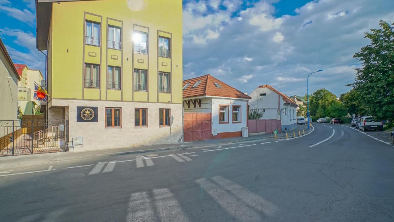 Hôtel Monarch House à Braşov Extérieur photo